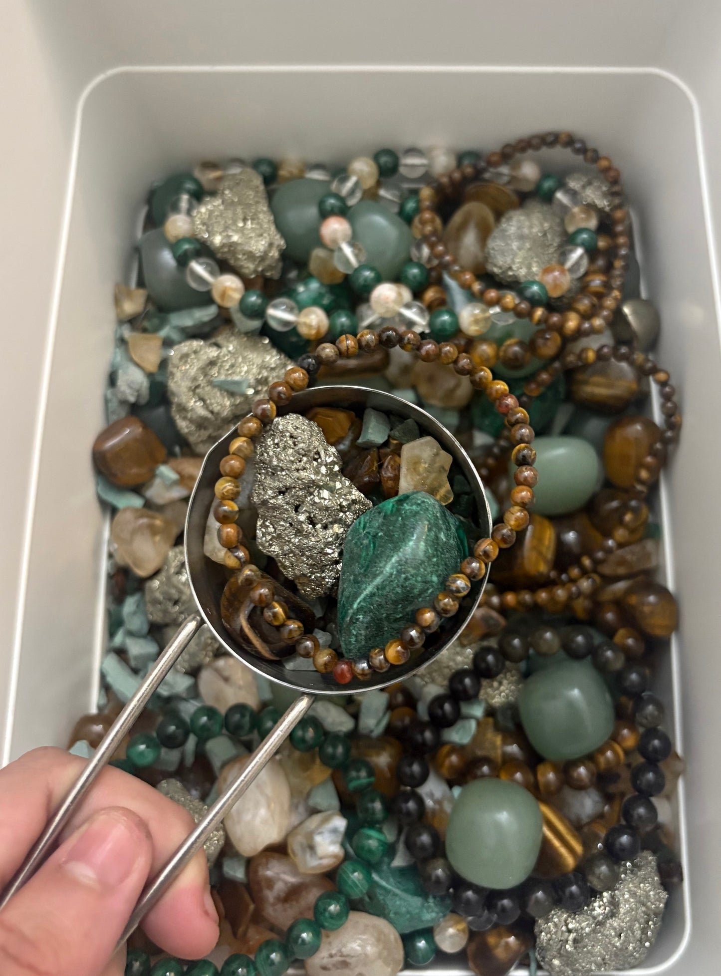 Abundance confetti