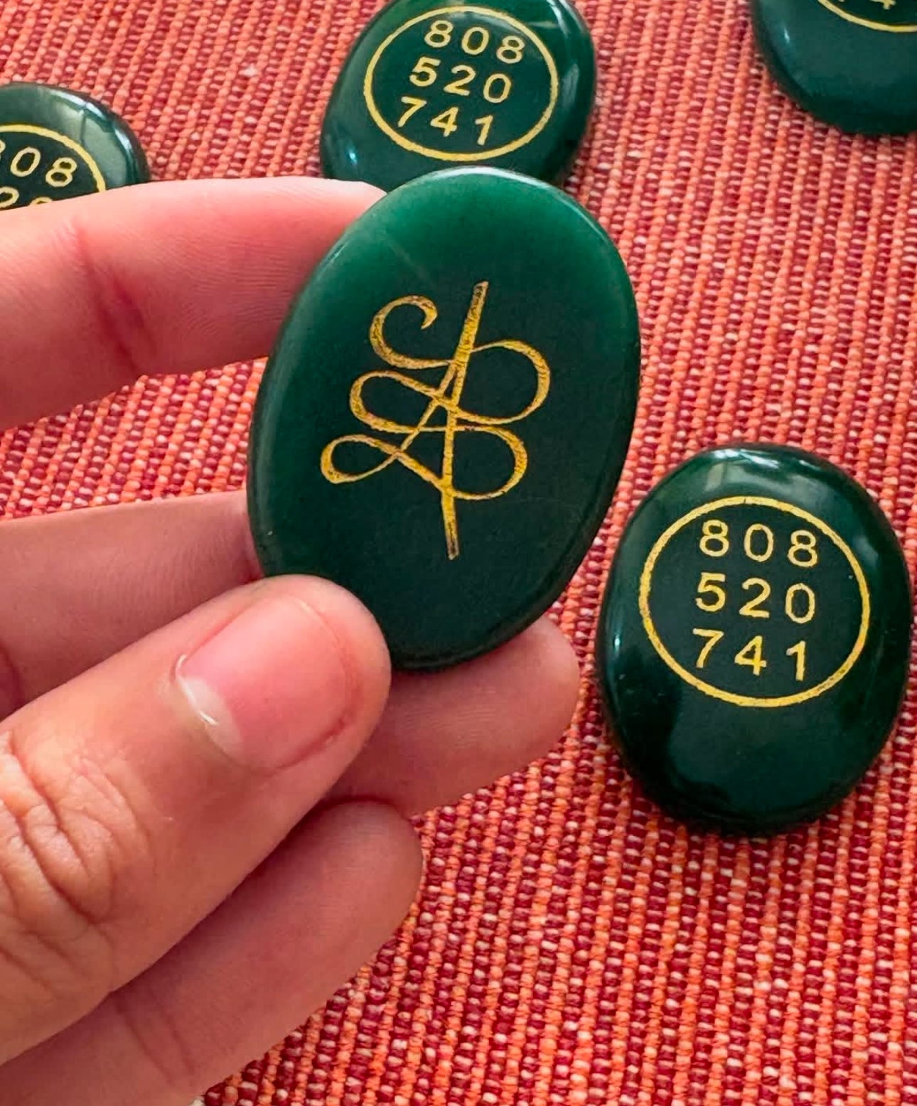 Jade Zibu money magnets